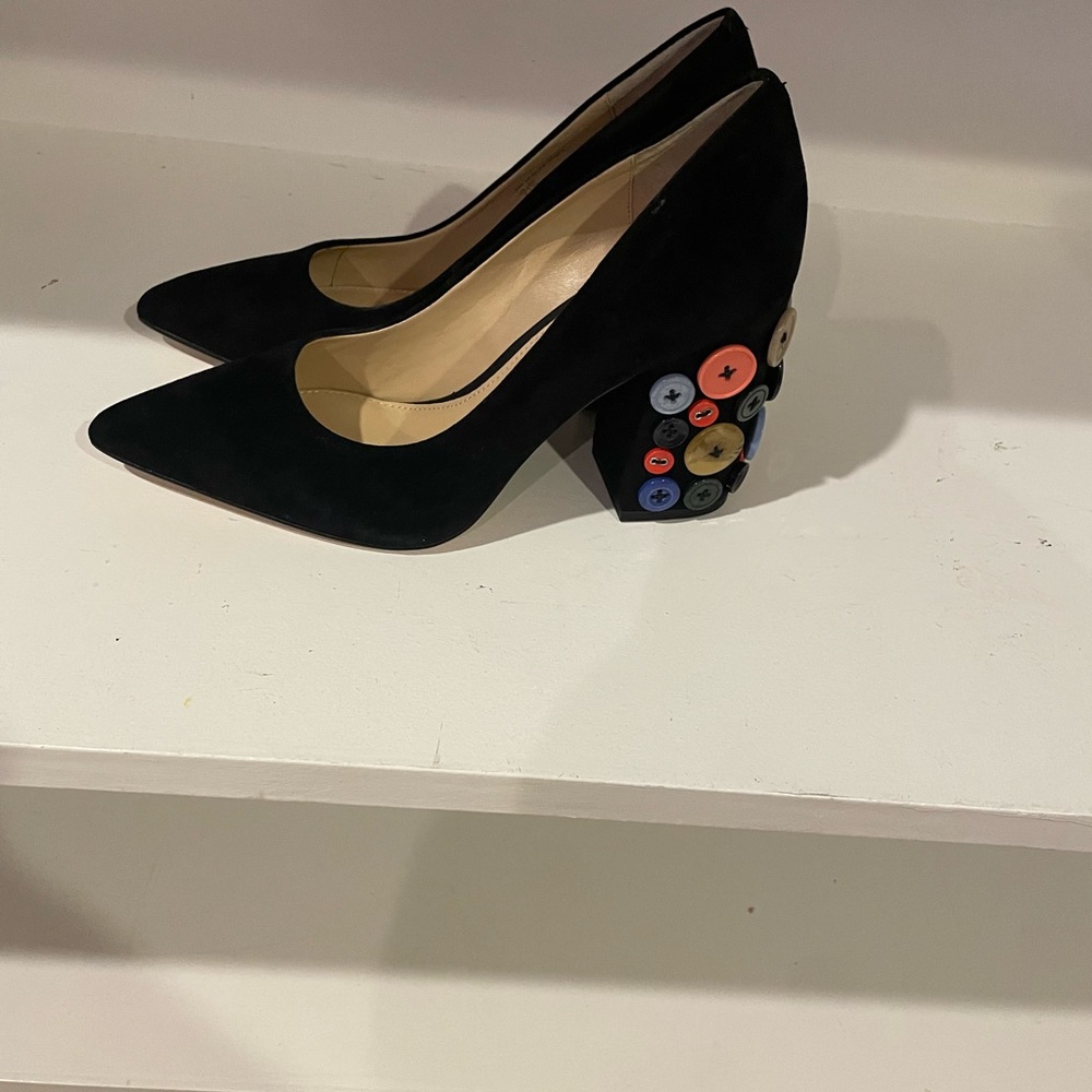 Katy Perry Black Suede Block Heel Button Pump Size 7